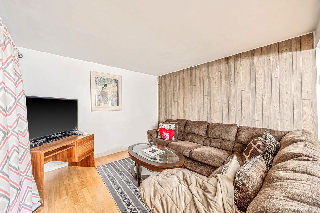 19 Curve Lane, Levittown, NY 11756 — photo 3