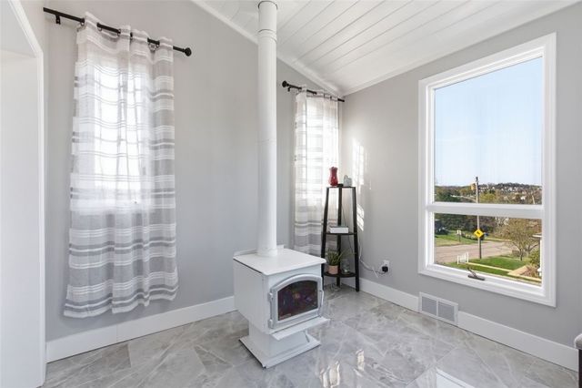 403 Oak St., West Mifflin, PA 15122