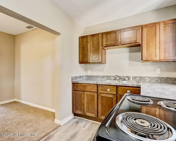 1430 DETROIT Street, Jacksonville, FL 32254