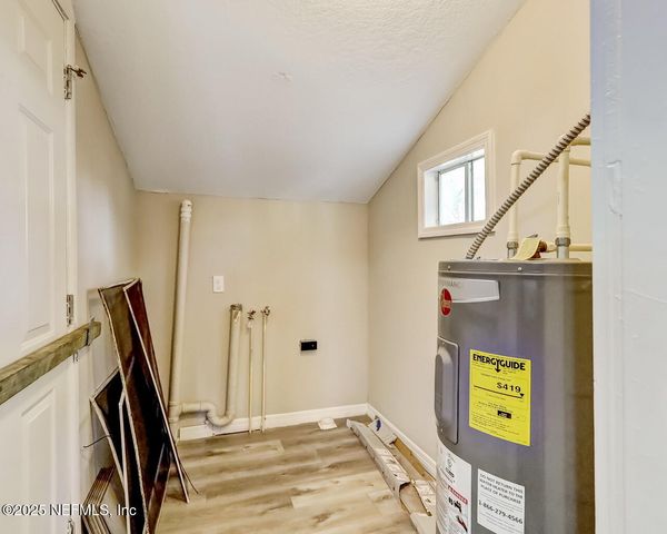 1430 DETROIT Street, Jacksonville, FL 32254