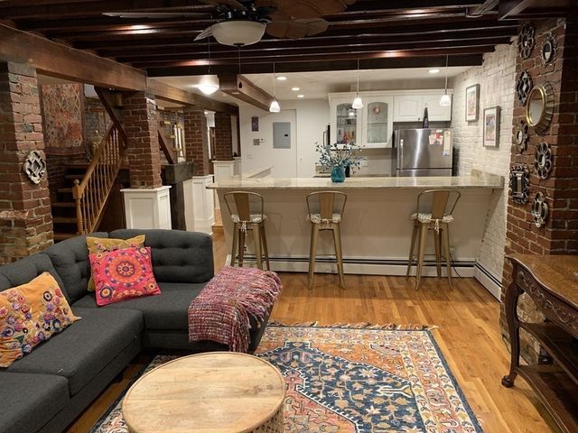 15 Blackwood St 1, Boston, MA 02115