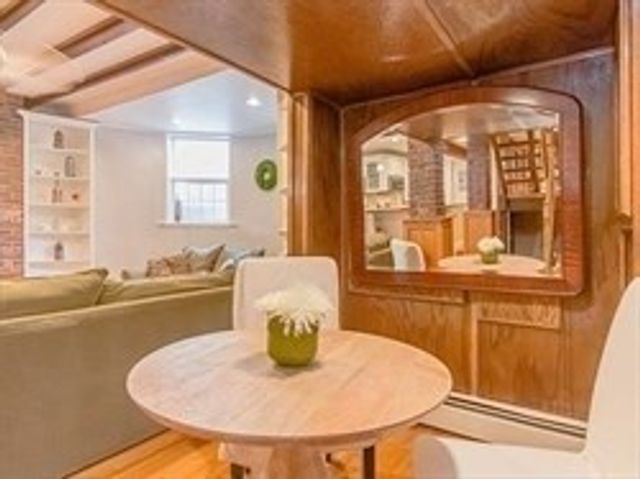 15 Blackwood St 1, Boston, MA 02115