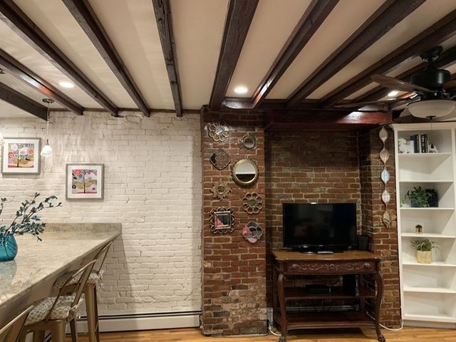 15 Blackwood St 1, Boston, MA 02115