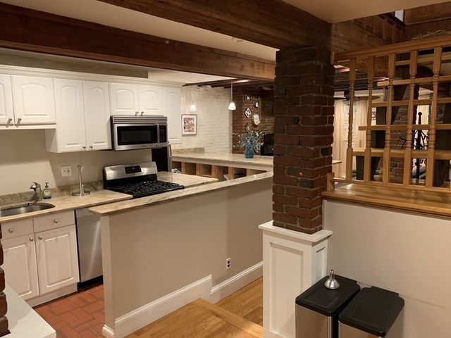 15 Blackwood St 1, Boston, MA 02115