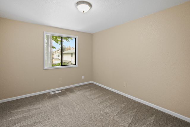 1202 Morrow Road A, Medford, OR 97504