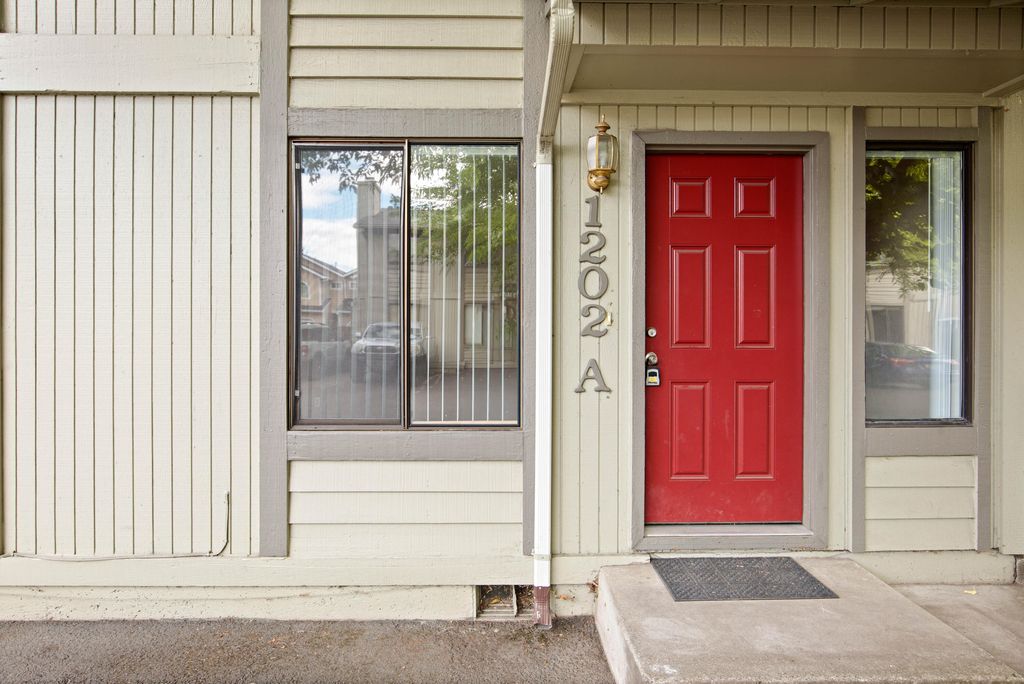 1202 Morrow Road A, Medford, OR 97504