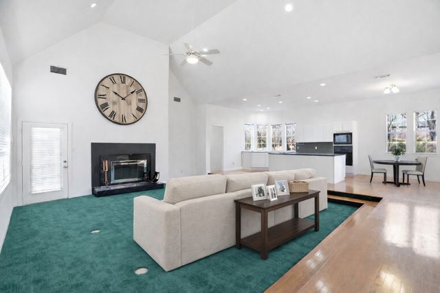 2829 Bent Oaks Drive, Burleson, TX 76028