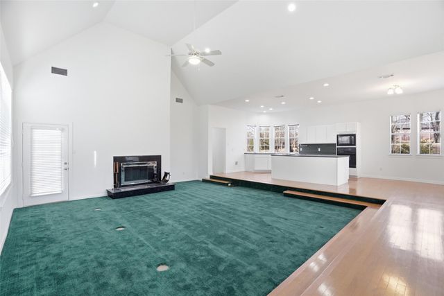 2829 Bent Oaks Drive, Burleson, TX 76028