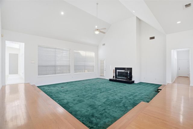 2829 Bent Oaks Drive, Burleson, TX 76028