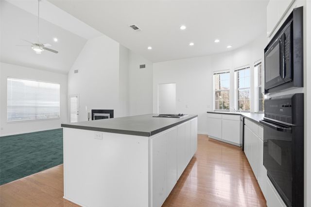 2829 Bent Oaks Drive, Burleson, TX 76028