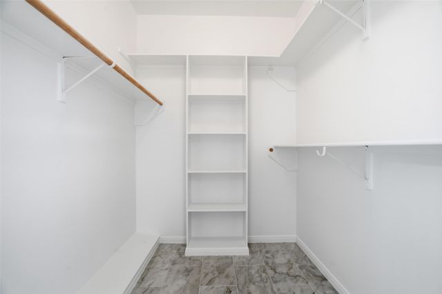 2829 Bent Oaks Drive, Burleson, TX 76028