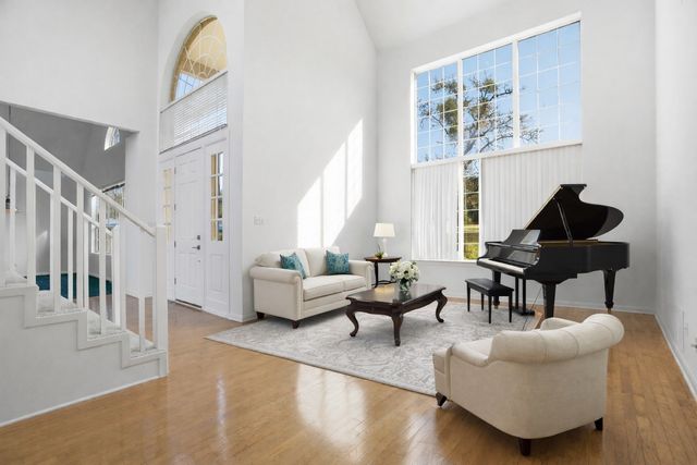 2829 Bent Oaks Drive, Burleson, TX 76028