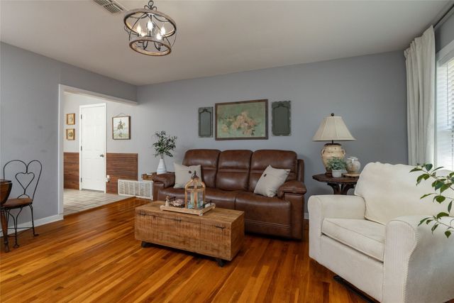 1209 Grace Street, Weatherford, TX 76086