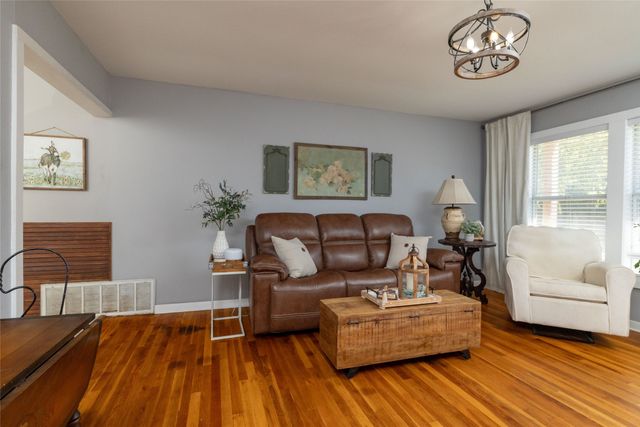1209 Grace Street, Weatherford, TX 76086