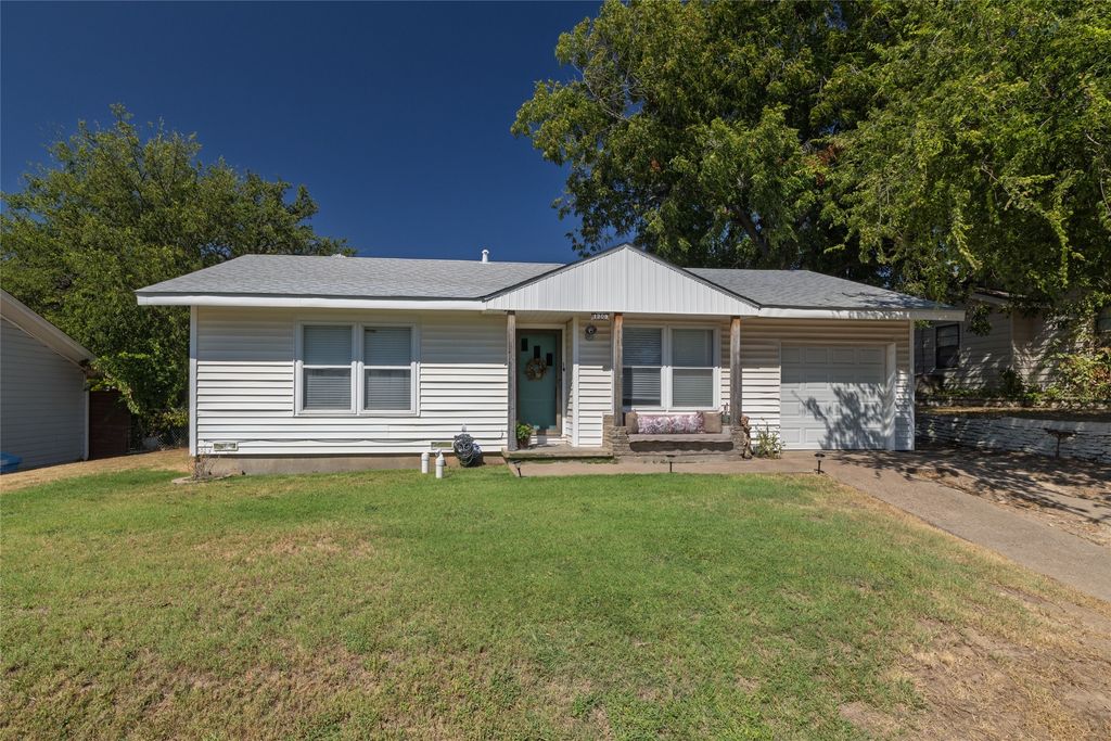 1209 Grace Street, Weatherford, TX 76086 — photo 3
