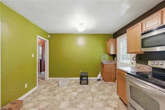 2597 Leroy RD, Virginia Beach, VA 23456