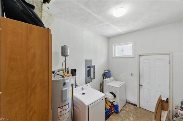 2597 Leroy RD, Virginia Beach, VA 23456