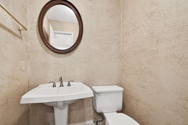 4506 Warwick Drive, Sugar Land, TX 77479