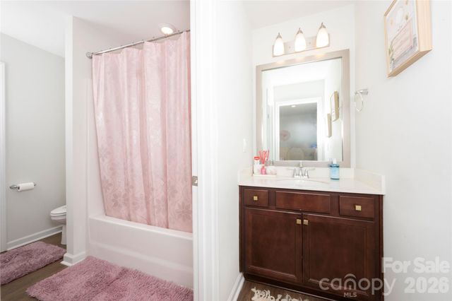 6249 Finch Meadow Court, Clemmons, NC 27012