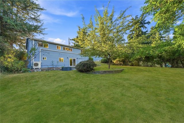 11526 3rd Avenue NE, Seattle, WA 98125
