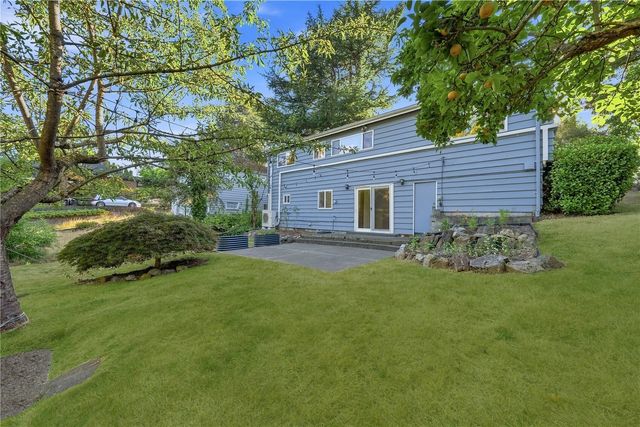 11526 3rd Avenue NE, Seattle, WA 98125