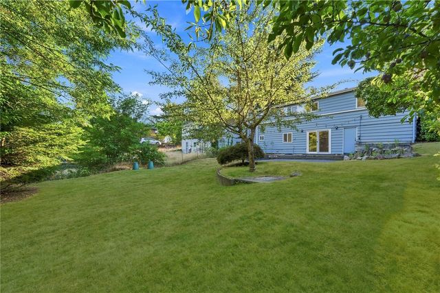 11526 3rd Avenue NE, Seattle, WA 98125