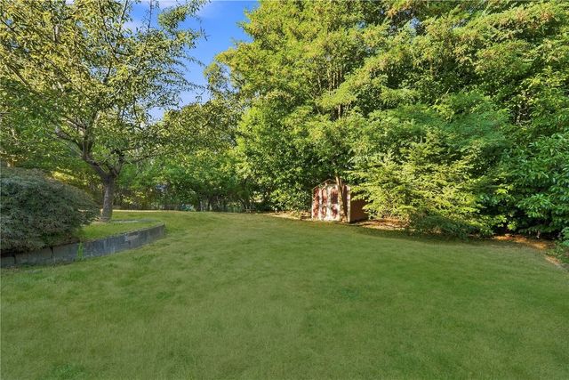 11526 3rd Avenue NE, Seattle, WA 98125