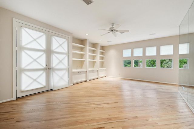 2016 Milford Street, Houston, TX 77098