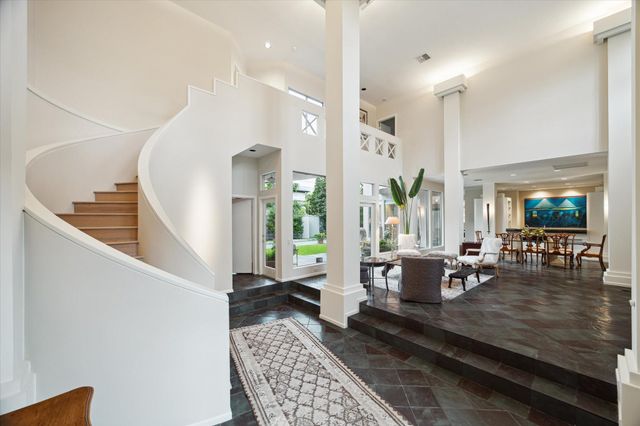 2016 Milford Street, Houston, TX 77098