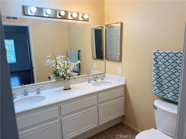 26 Georgetown, Irvine, CA 92612