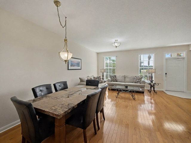 124 Courtenay Court, Jupiter, FL 33458