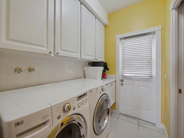 124 Courtenay Court, Jupiter, FL 33458