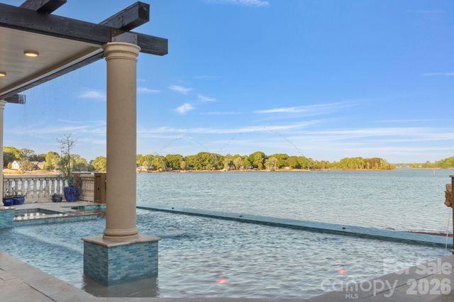 7139 Eastbrook Lane, Sherrills Ford, NC 28673