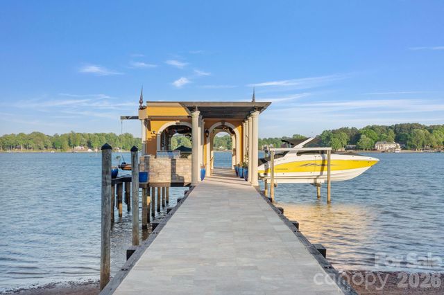 7139 Eastbrook Lane, Sherrills Ford, NC 28673