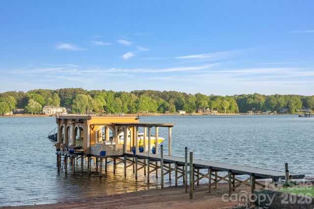 7139 Eastbrook Lane, Sherrills Ford, NC 28673