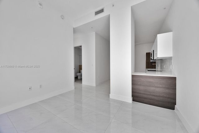 301 Altara Ave 201, Coral Gables, FL 33146