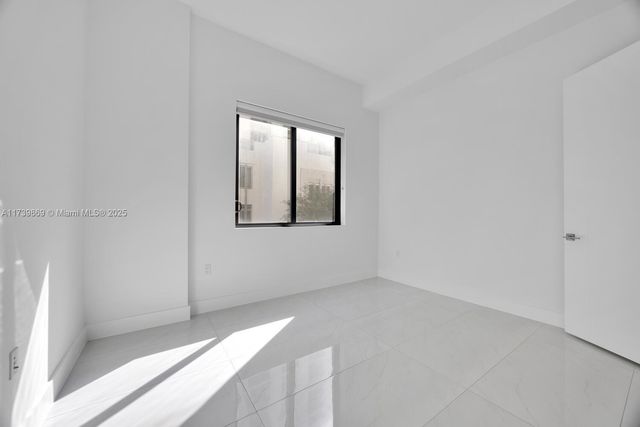 301 Altara Ave 201, Coral Gables, FL 33146