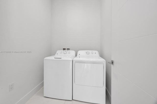 301 Altara Ave 201, Coral Gables, FL 33146