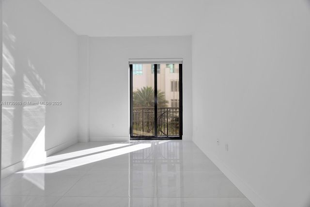 301 Altara Ave 201, Coral Gables, FL 33146