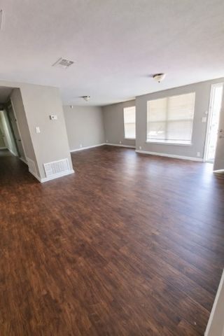 2107 Pollard Street, Greenville, TX 75401