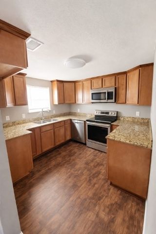 2107 Pollard Street, Greenville, TX 75401