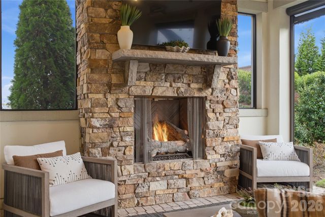 1016 Thatcher Way, Fort Mill, SC 29715