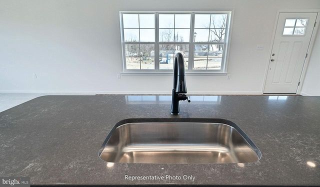 7837 OAK BROOK DR, Harrisburg, PA 17112