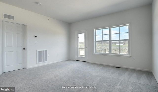 7837 OAK BROOK DR, Harrisburg, PA 17112