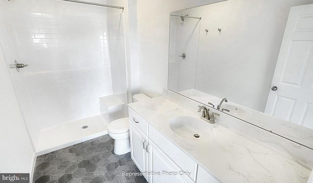 7837 OAK BROOK DR, Harrisburg, PA 17112