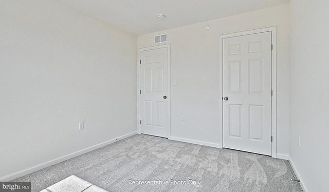 7837 OAK BROOK DR, Harrisburg, PA 17112