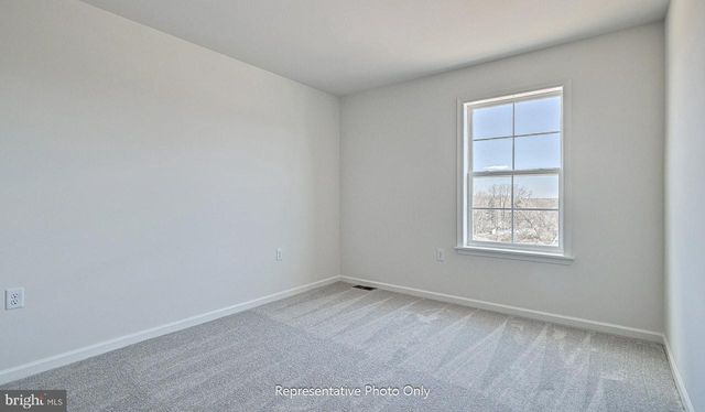 7837 OAK BROOK DR, Harrisburg, PA 17112