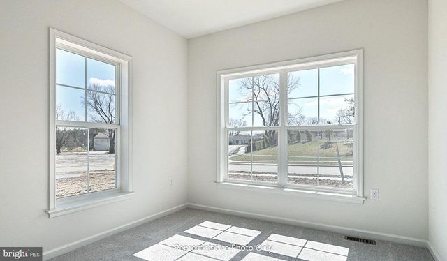 7837 OAK BROOK DR, Harrisburg, PA 17112