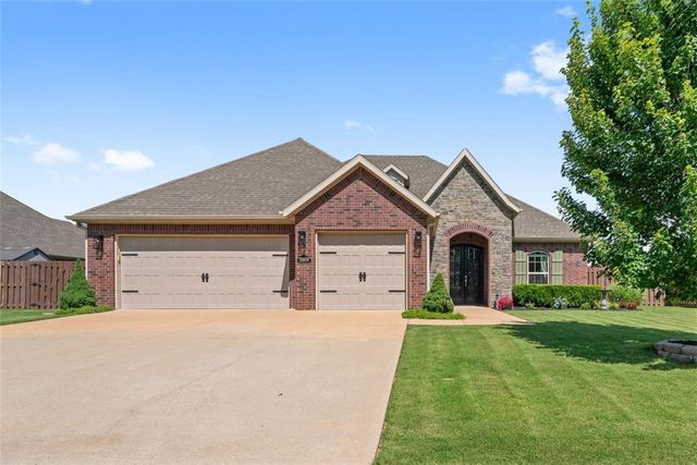 5909 S 66th Street, Cave Springs, AR 72718