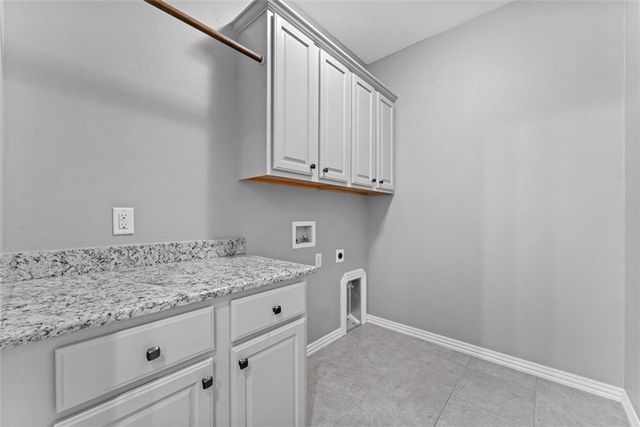 5909 S 66th Street, Cave Springs, AR 72718